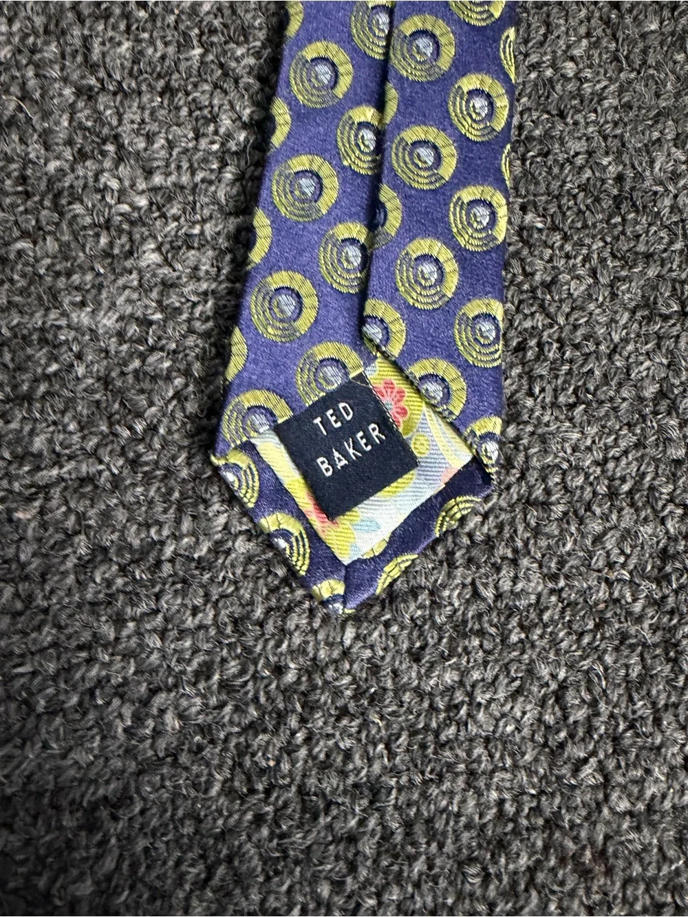 Ted Baker London designer all over graphic floral interior 100% silk nexk tie